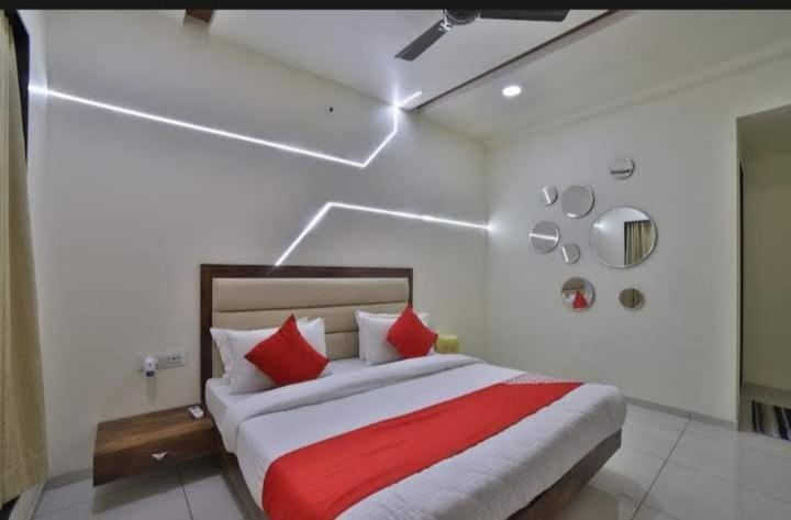 Hotel Kailash Virpur Экстерьер фото
