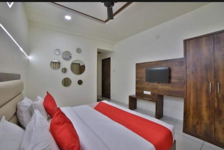 Hotel Kailash Virpur Экстерьер фото